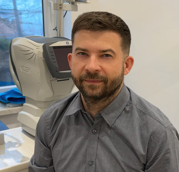 Okulista Paweł Klich